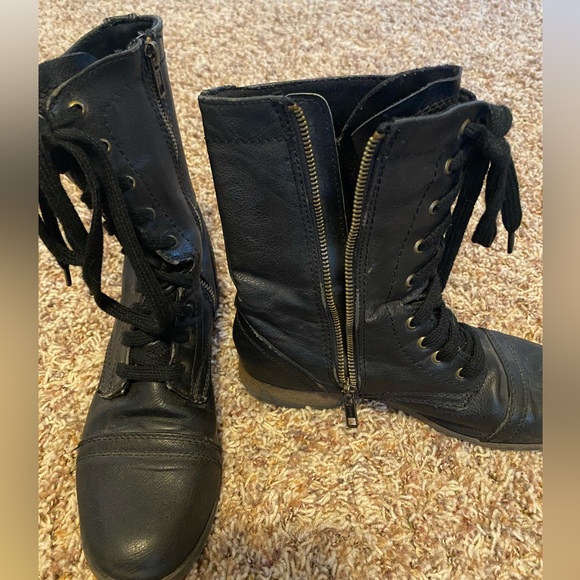 5/$20! Black Faux Leather Laced Boots from Target - Picture 4 of 5